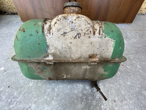 Innocenti lambretta tank - lambretta, dl